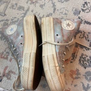 Converse High-Top Sneakers in Blue and pink